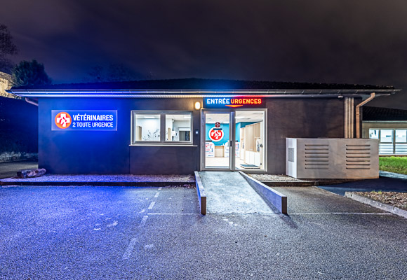 Devanture urgence vétérinaire Lyon nord - Dardilly